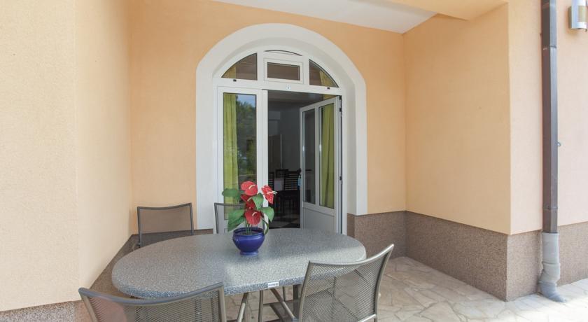 Apartments Damjanovic Makarska Chambre photo