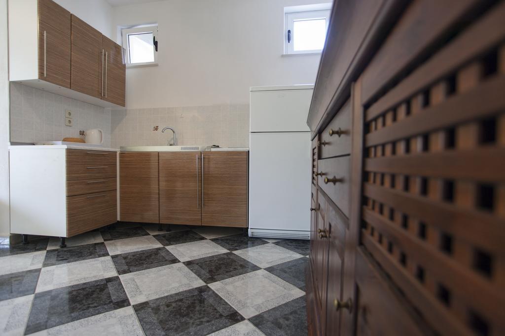 Apartments Damjanovic Makarska Chambre photo