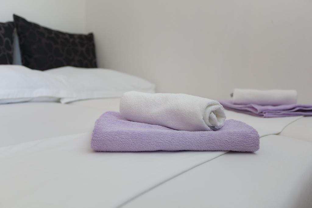 Apartments Damjanovic Makarska Chambre photo