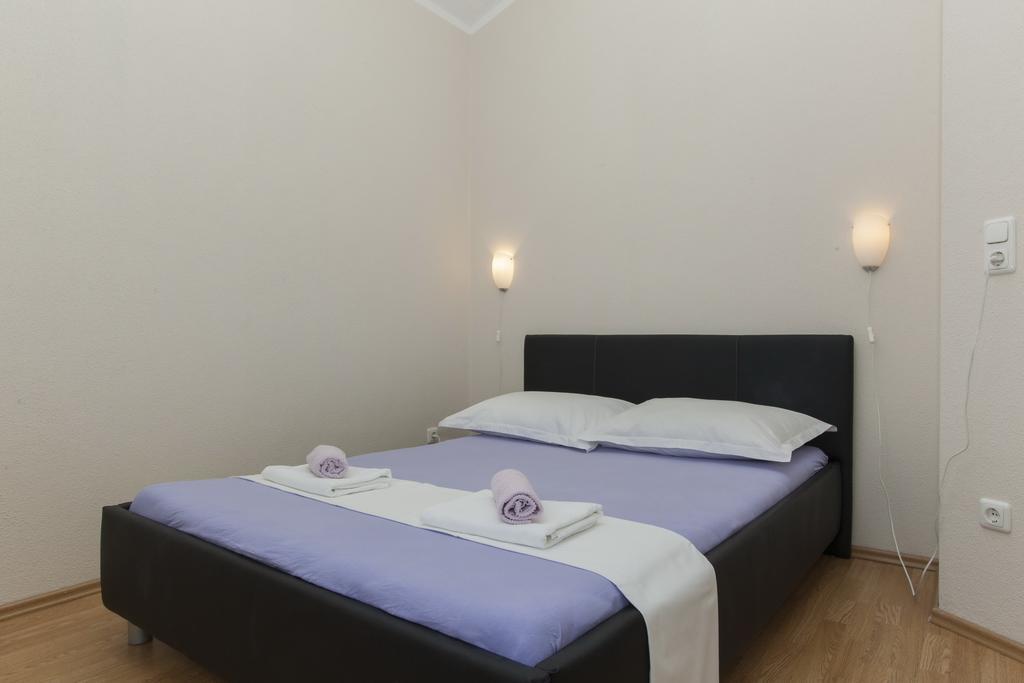 Apartments Damjanovic Makarska Chambre photo