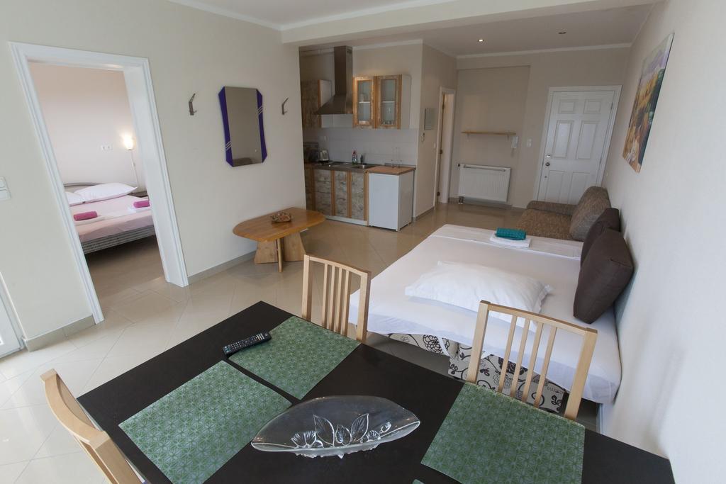 Apartments Damjanovic Makarska Chambre photo