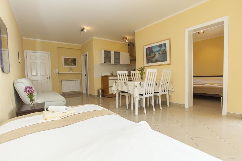 Apartments Damjanovic Makarska Extérieur photo
